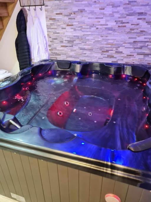 Maison Cosy Avec Jacuzzi Thourotte